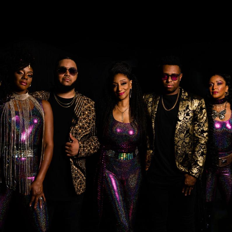 Sister Sledge Featuring Sledgendary